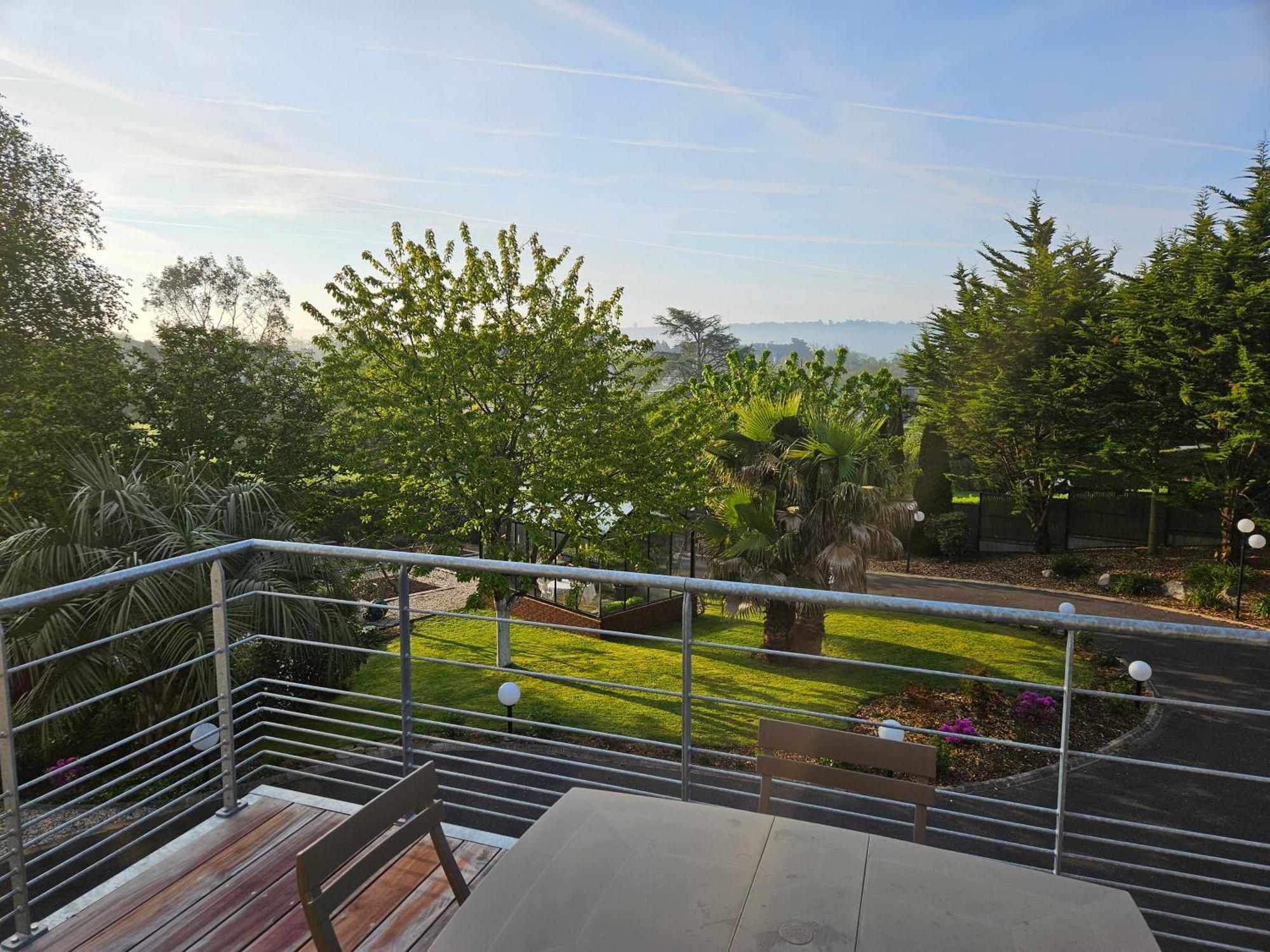 A L'Escale Fleurie Apartment Guipavas Exterior photo